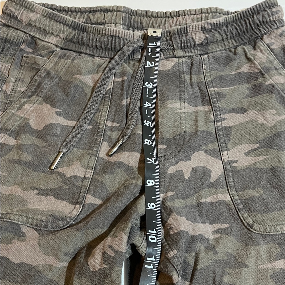 Athleta Farallon Jogger Women's Size 4 Camouflage Stretch Fabric Pull On Pants - Picture 9 of 10